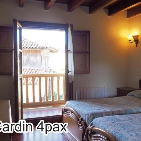 Casa Cardin Appartement Onís Buitenkant foto