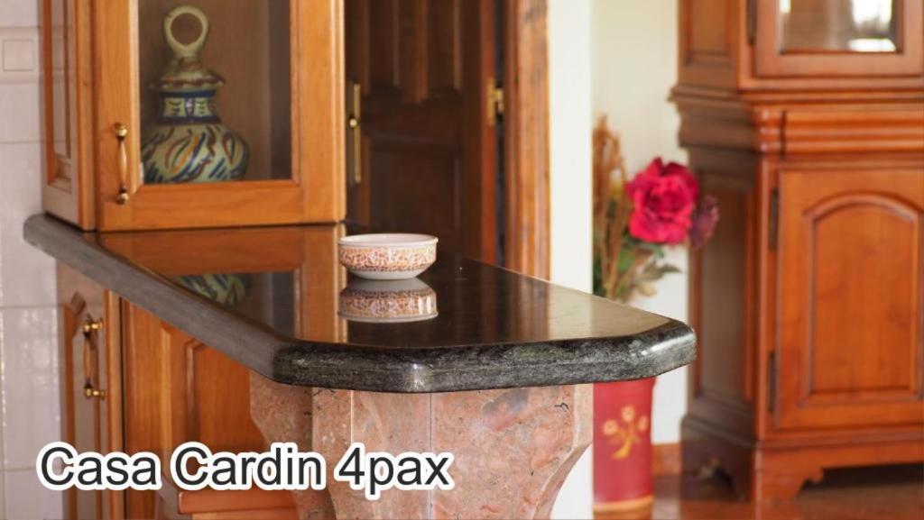 Casa Cardin Appartement Onís Buitenkant foto